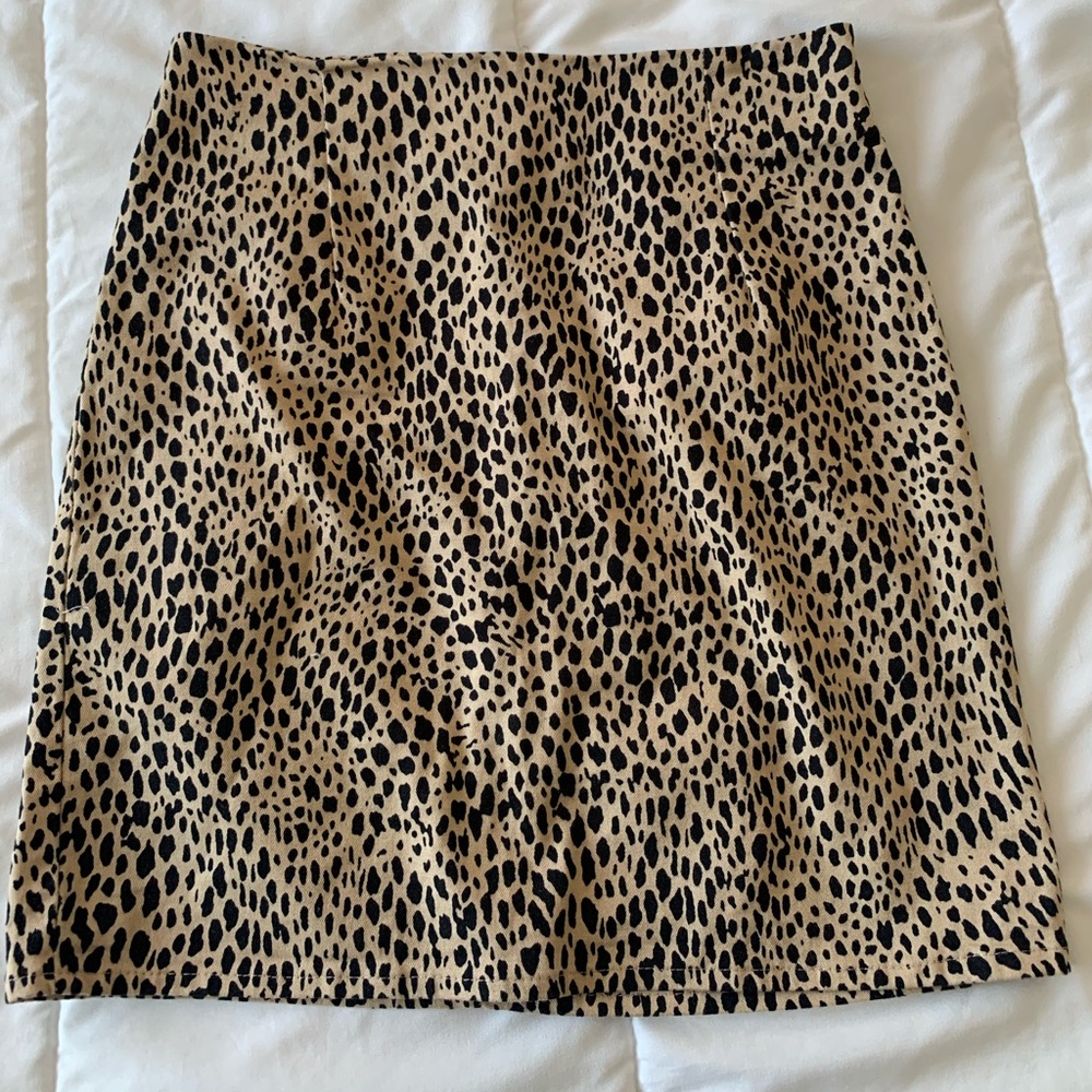 Brandy Melville skirt